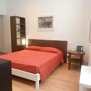 https://central-guesthouse.hotelitalianriviera.com
